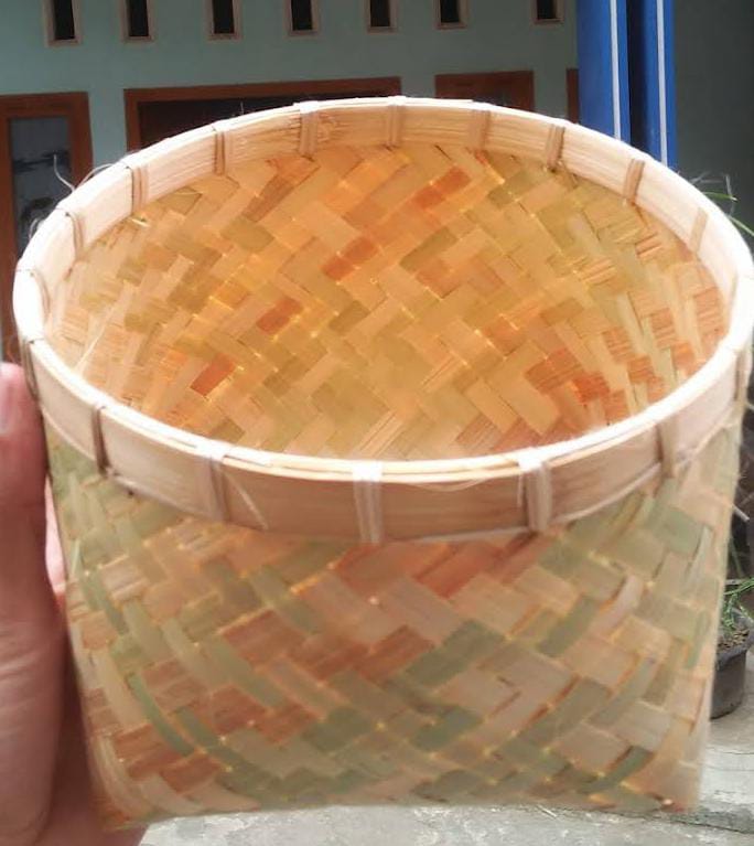 KEARIFAN LOKAL SENTRA ANYAMAN BAMBU DUSUN NGELO